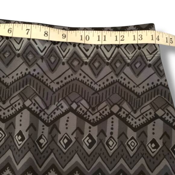 Athleta Skirt Womens X-Small Aztec Pull-On Tech Stretch Black Gray Inside Pocket - Picture 6 of 7
